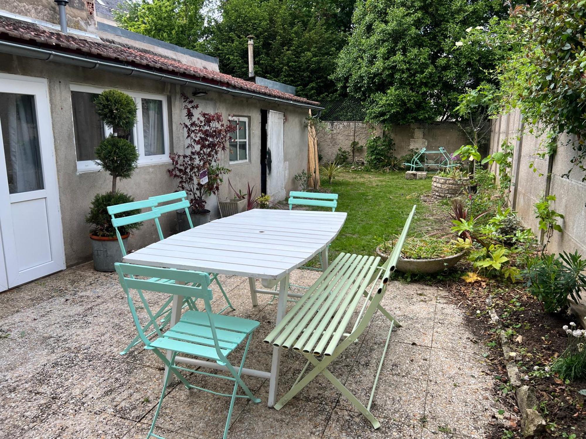 Maison D Albertine, Charme, Jardin, Hyper Centre * Bourges